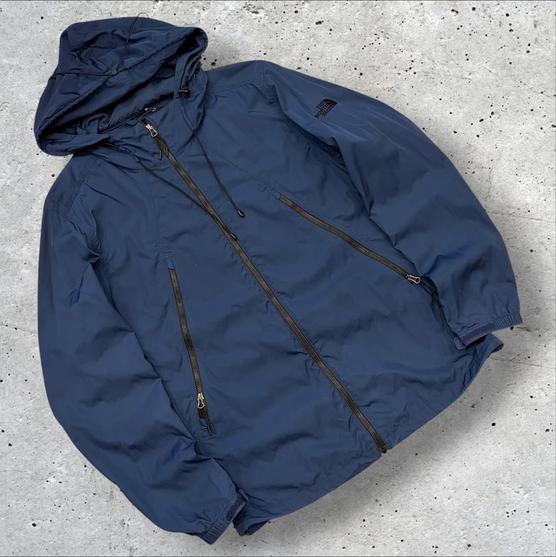 [100] 노스페이스 화이트라벨 페럼 네이비 바람막이 후드 자켓 D388 상품이미지1