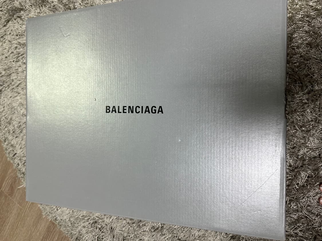 [42] 발렌시아가 디펜더 베이지 상품이미지3