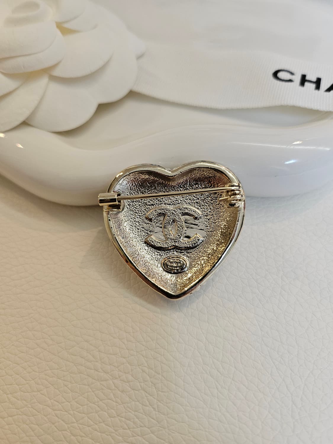 샤넬 CC 하트 큐빅 진주  브로치 업사이클링 상품이미지6