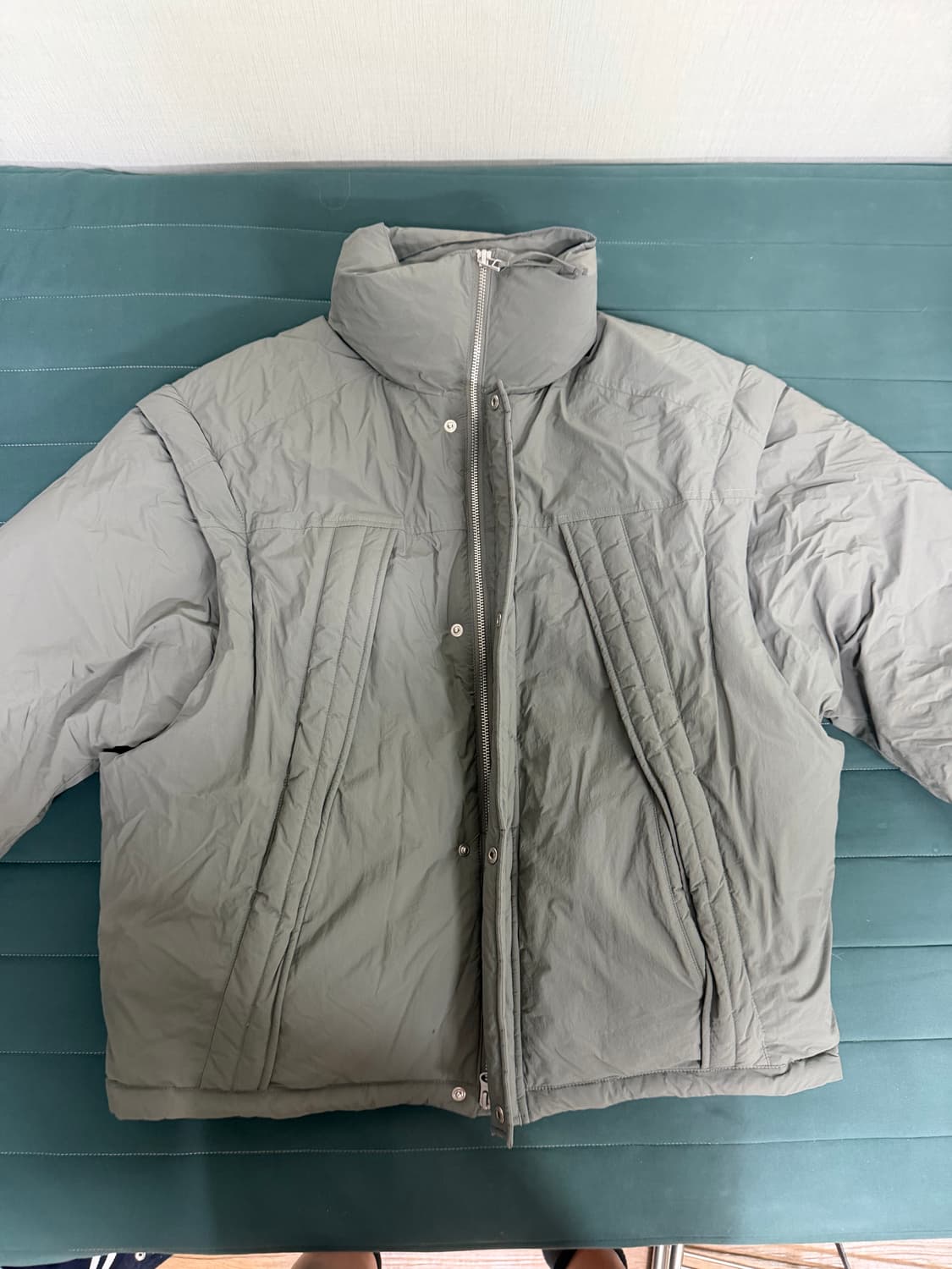 비슬로우 디테쳐블 몬스터 숏파카 팝니다 상품이미지2