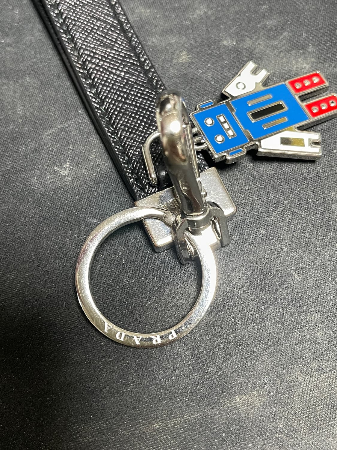 프라다 로봇키링 상품이미지4