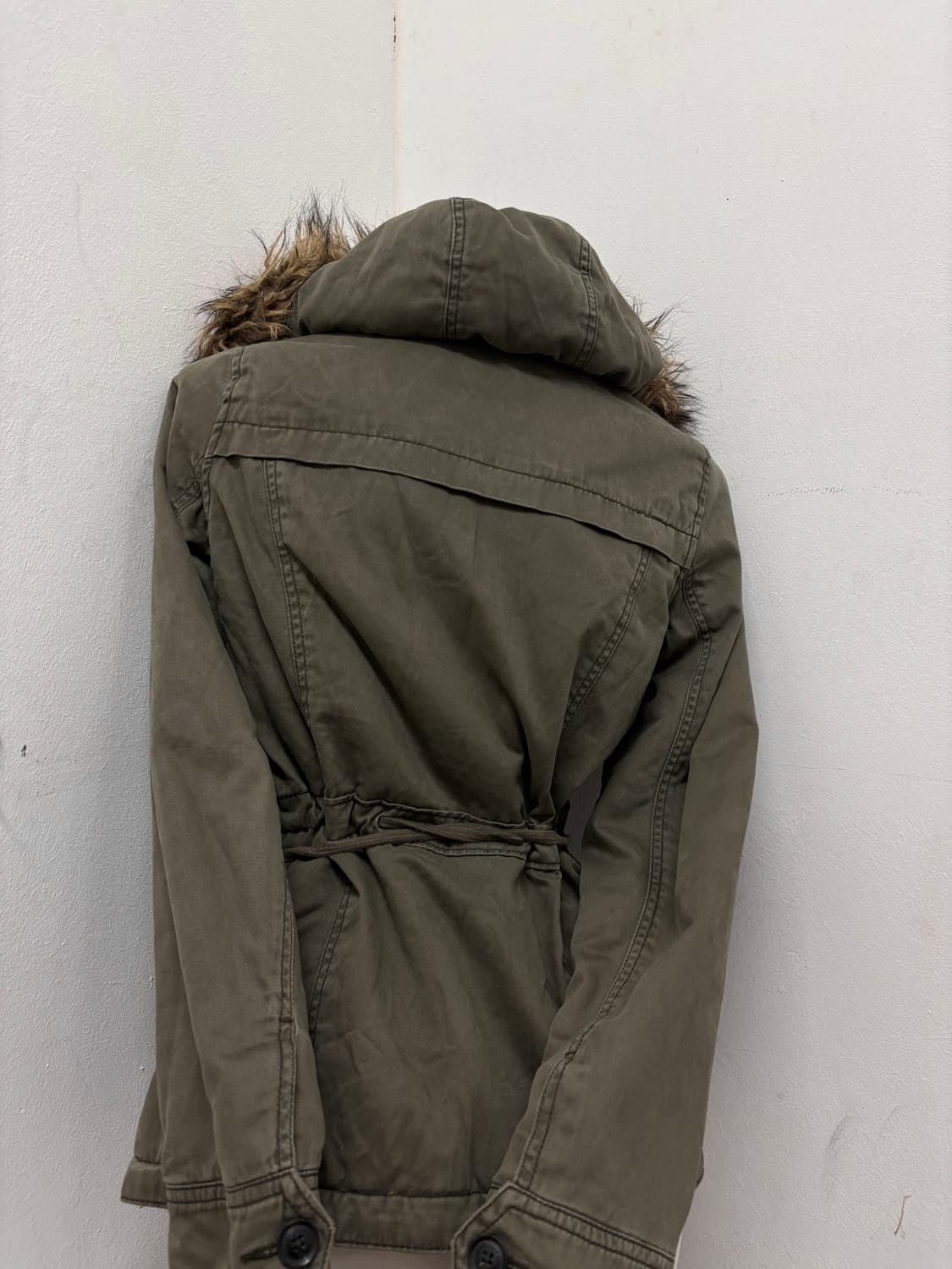 “Holister”Y2K Mood Khaki Fur Jacket 상품이미지9