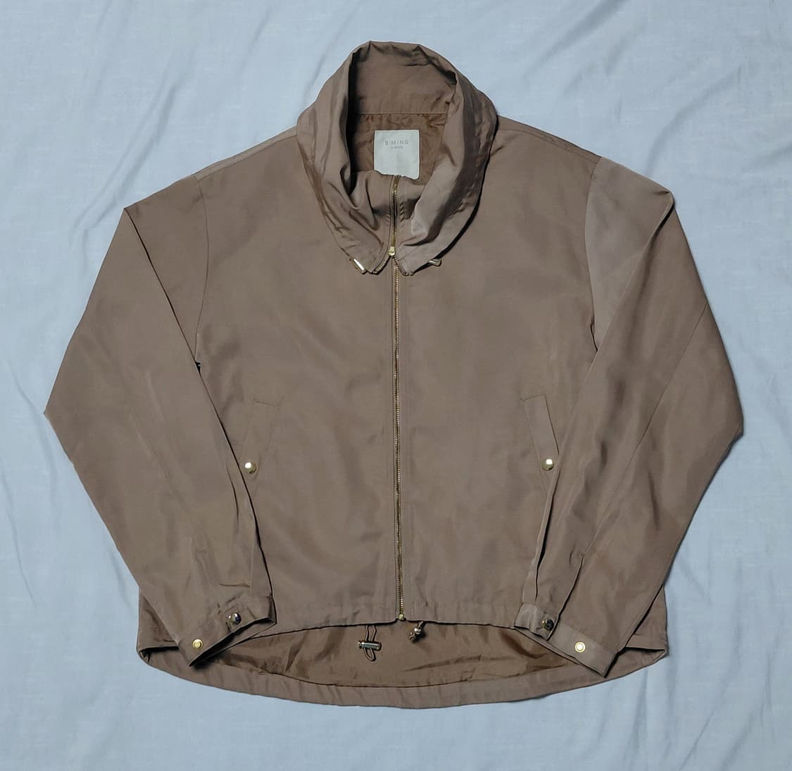 B:MING by BEAMS 골드 포인트 하이넥 블루종 (M사이즈) 상품이미지1