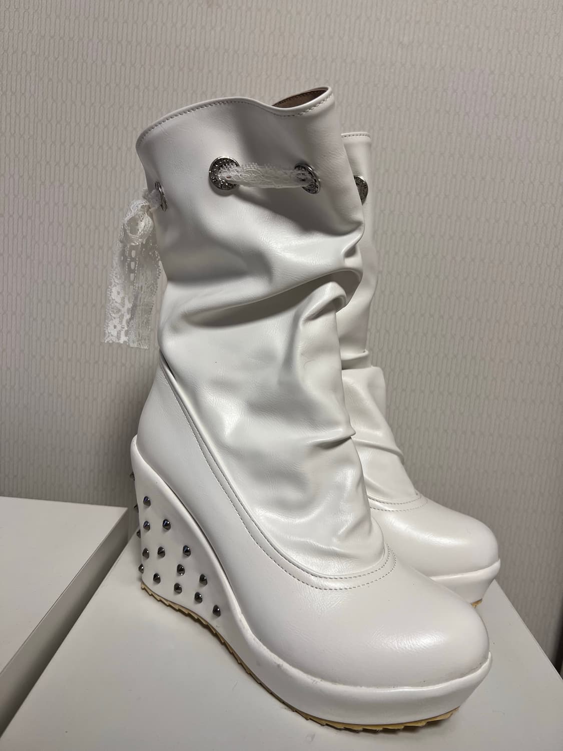 웨지힐 화이트 부츠 상품이미지1