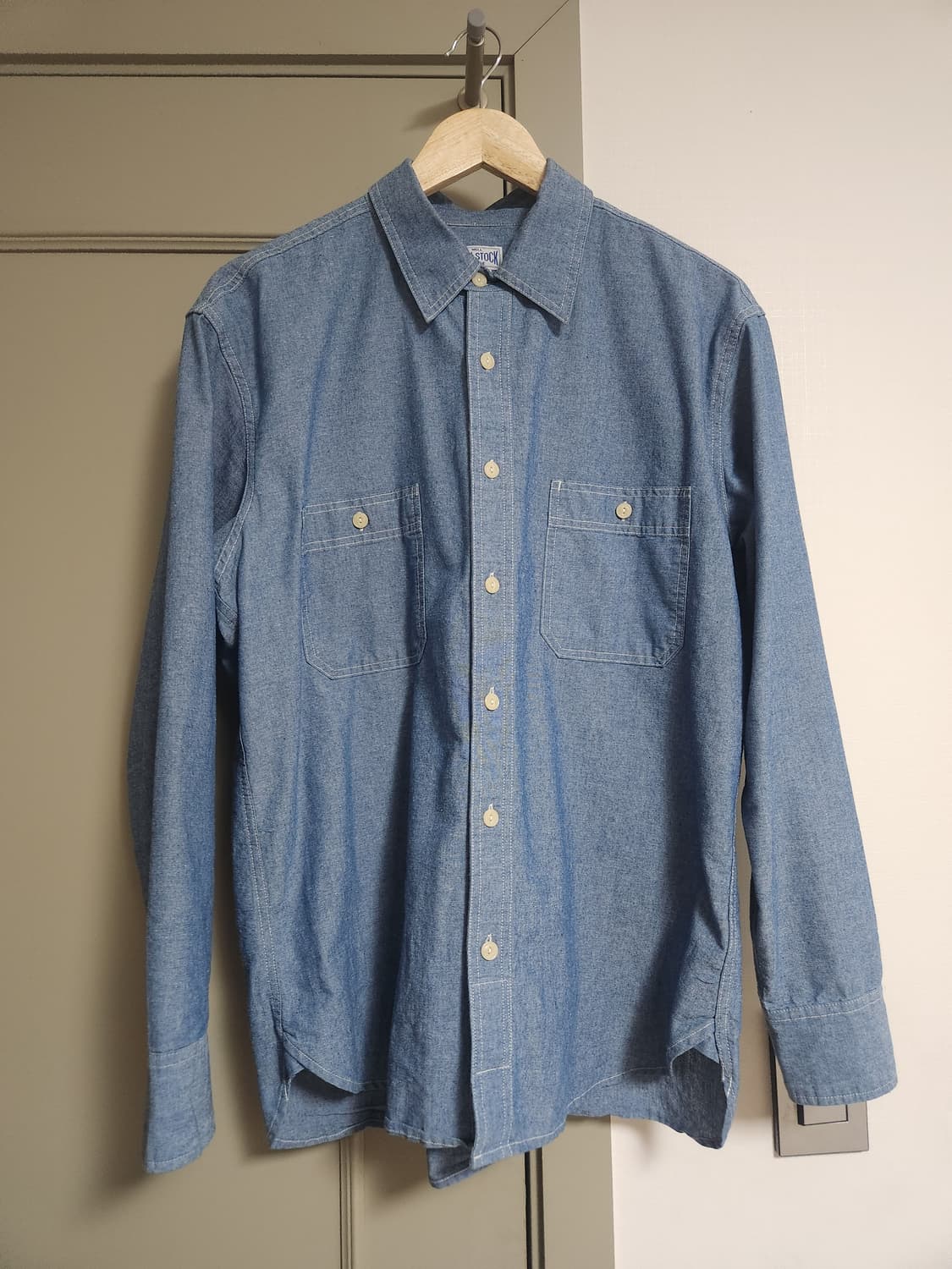 브론슨 샴브레이셔츠 M사이즈 상품이미지1