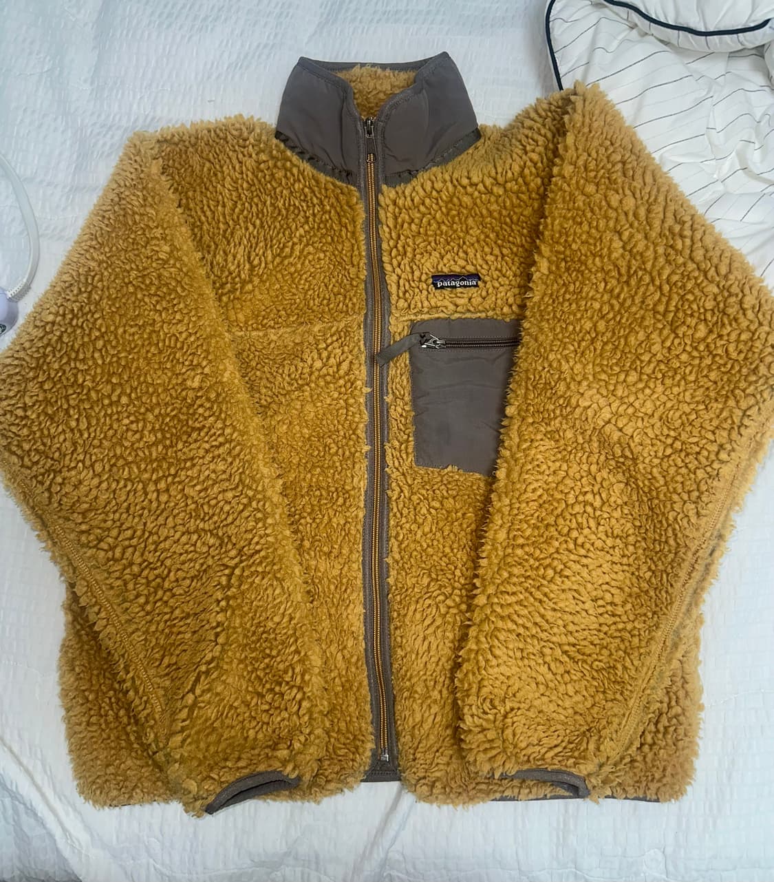 파타고니아 딥파일 골드 s 상품이미지2