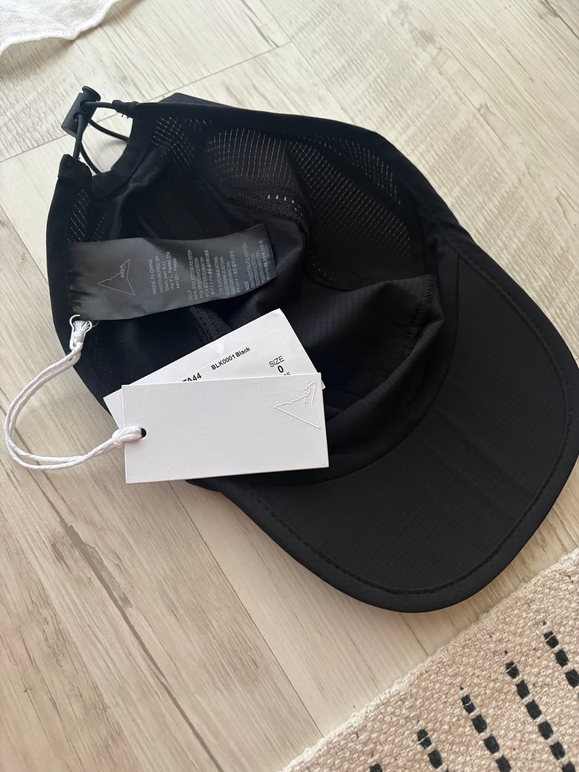 Roa 로아 모자 판매합니다. 상품이미지5