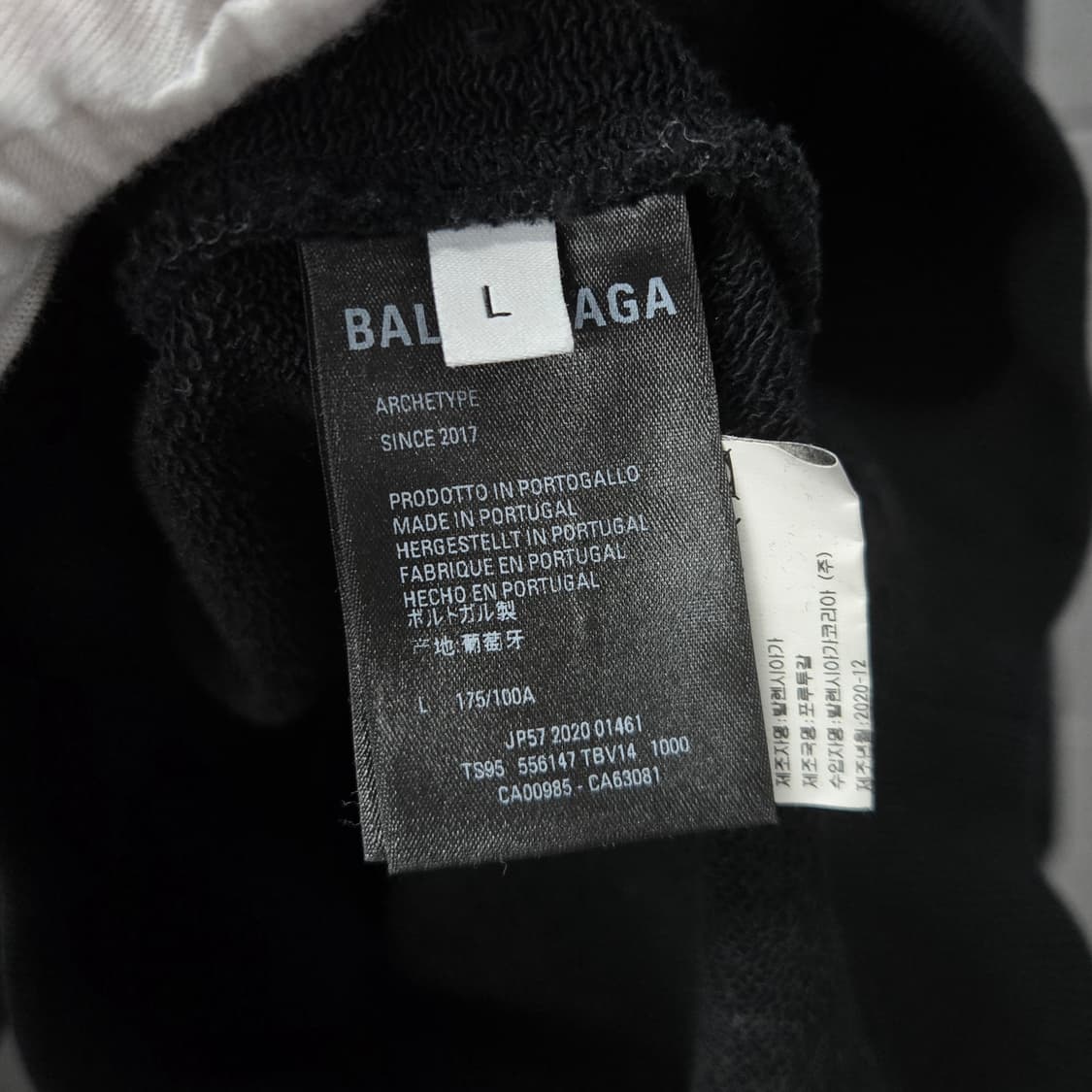 백화점판 / 발렌시아가 웨이브로고 맨투맨 L 상품이미지4