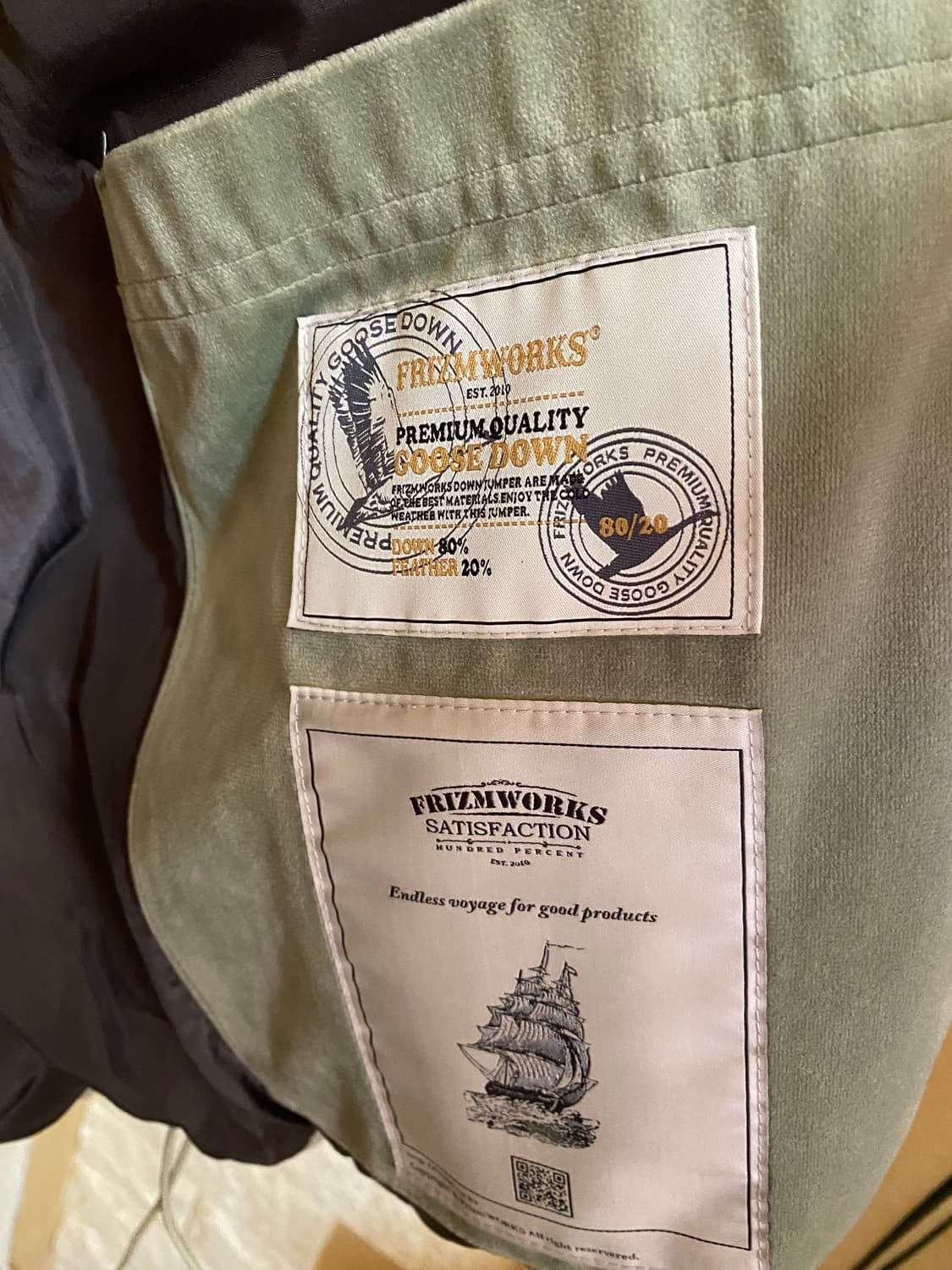 FRIZNWORKS 패딩 상품이미지3