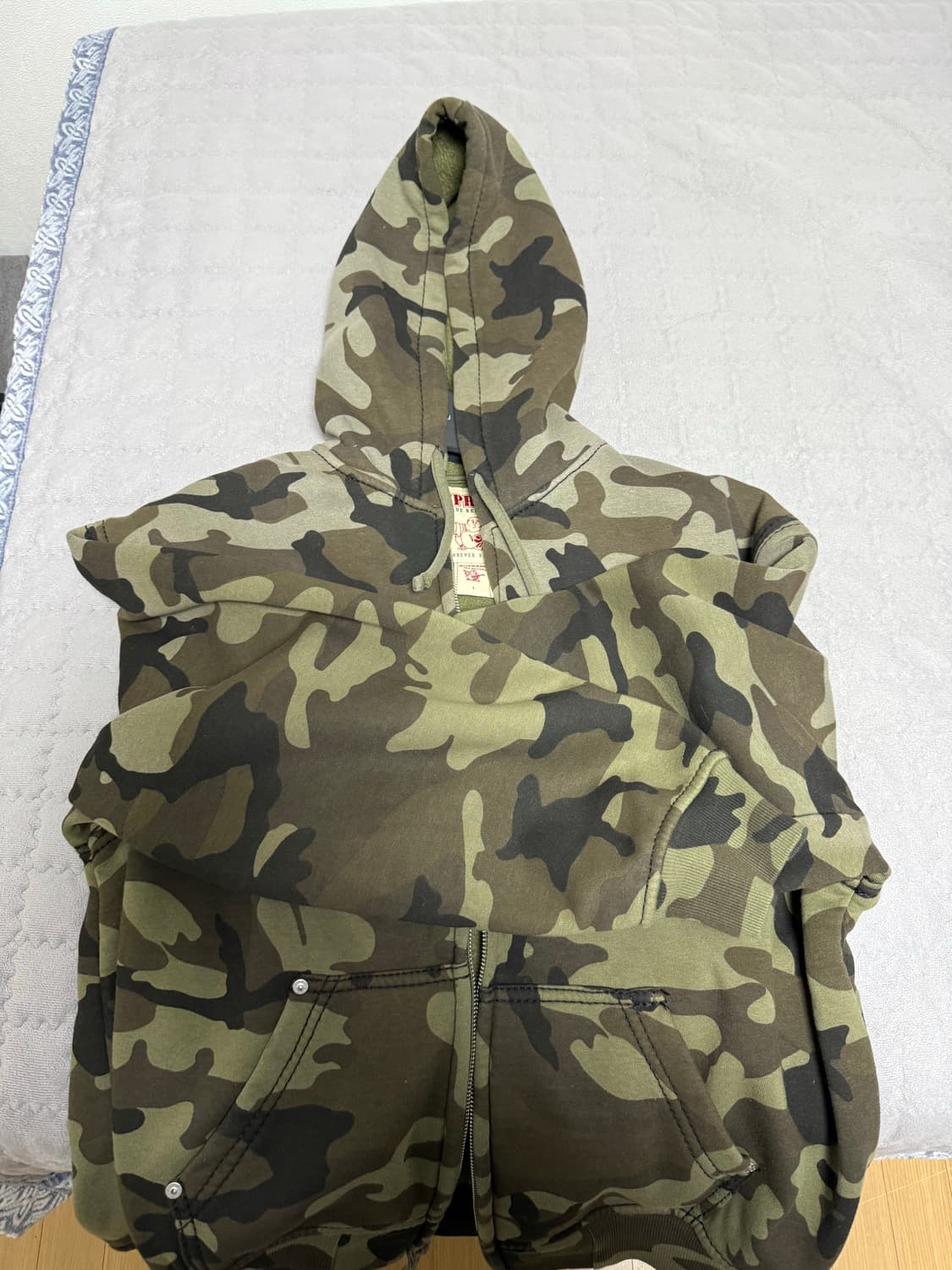 슈프림 트루릴리전 카모 후드집업 l 상품이미지1