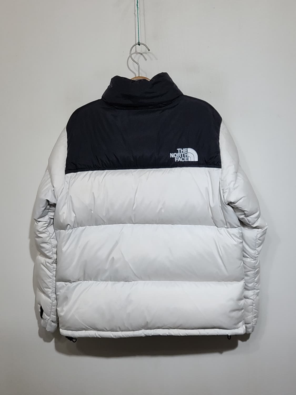 (M) 노스페이스 눕시패딩 점퍼 검흰 투톤  700 다운자켓  상품이미지7