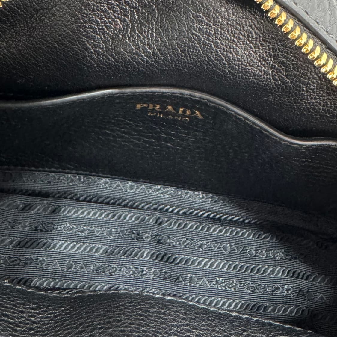 프라다 비텔로 다이노 오데뜨 크로스백 (1BH130) 상품이미지9