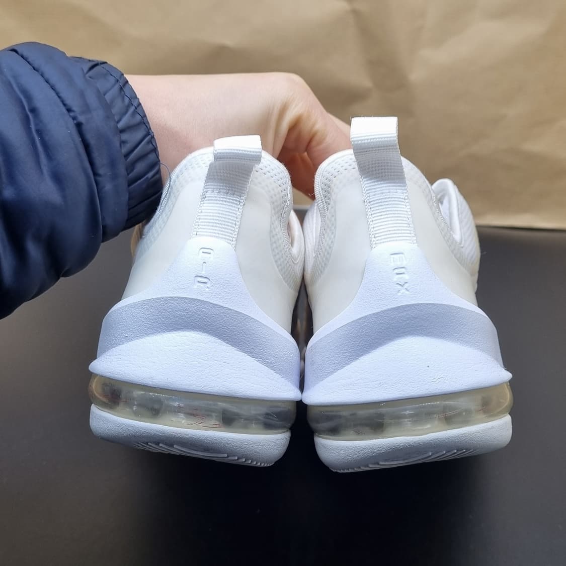 나이키 에어맥스 엑시스 여성운동화235  상품이미지4