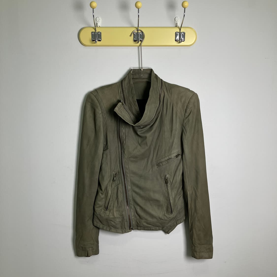 시스템 사선 지퍼 드레이프 가죽 자켓 상품이미지1