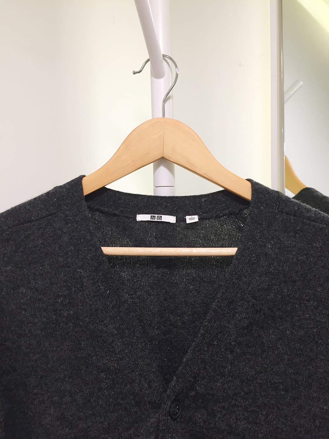 여성 유니클로 V넥 가디건 100 상품이미지4