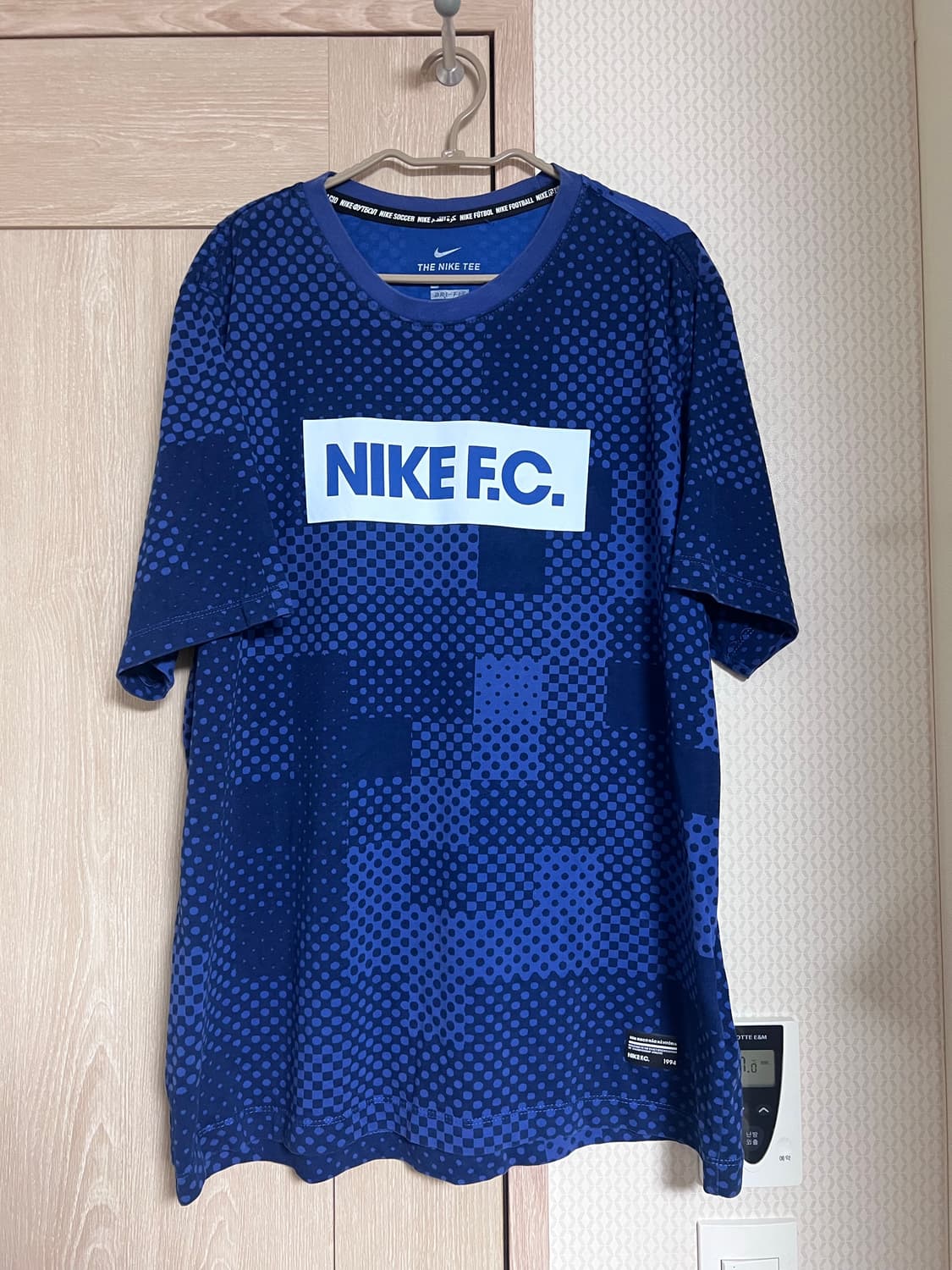 나이키 fc 네이비 패턴 티셔츠 상품이미지1