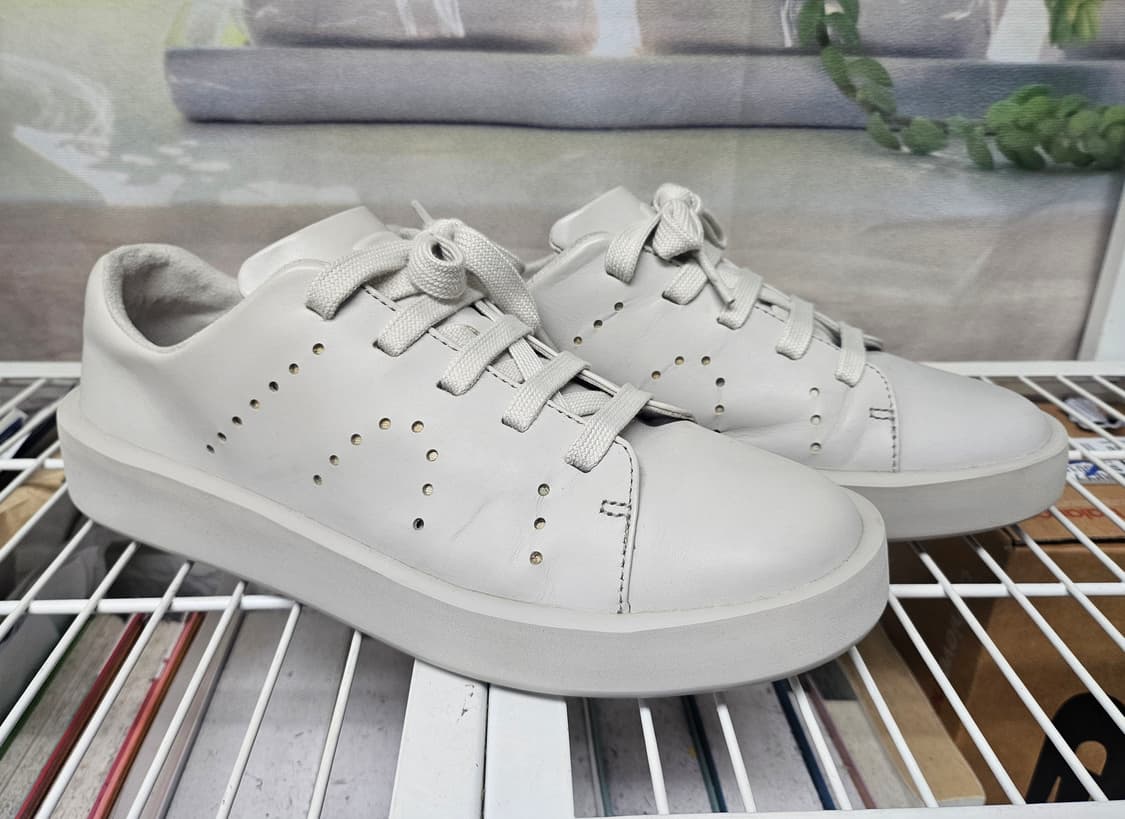 캠퍼 여성스니커즈 250 프리미엄 레더 로우탑 경량스니커즈 HD18 상품이미지3