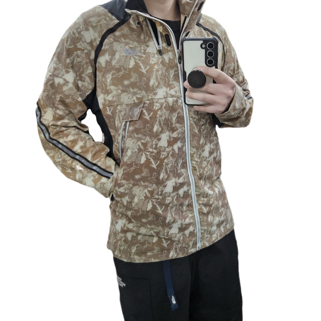 L 100 뉴발란스 러닝 리얼트리 카모 스판 바람막이 상품이미지1