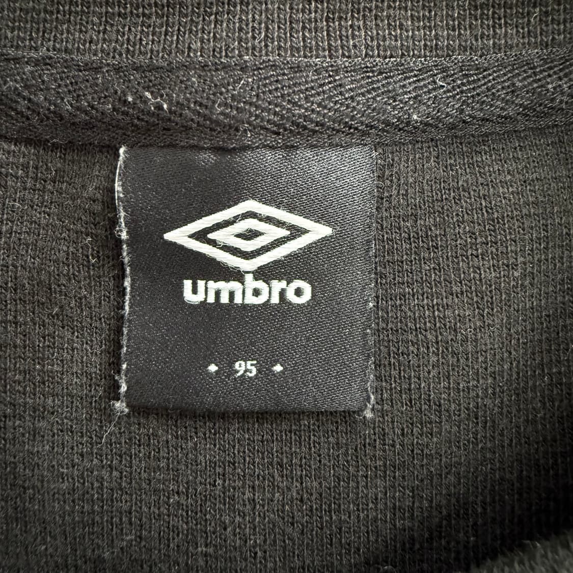 [95] 엄브로 사이드라인 테이핑 스몰로고 라운드 맨투맨 3711 상품이미지4