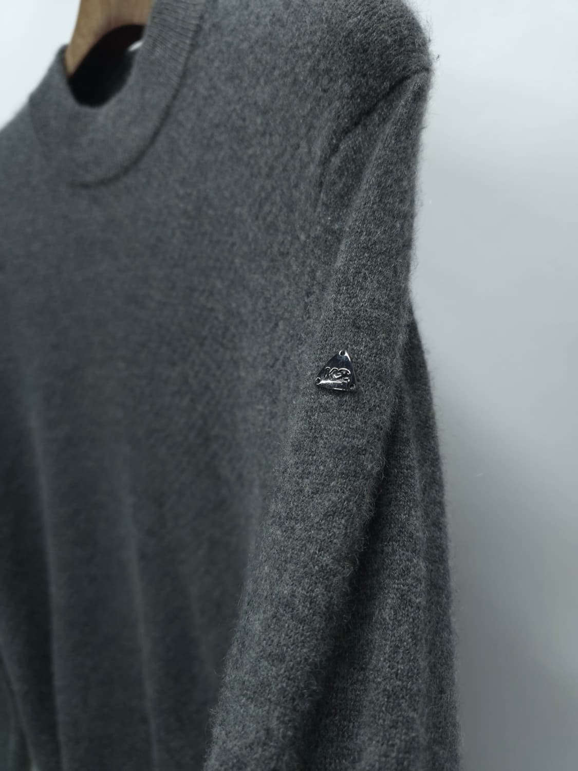 K2 남성 프리미엄 캐시미어 100% 라운드 니트 (차콜/105) 상품이미지10