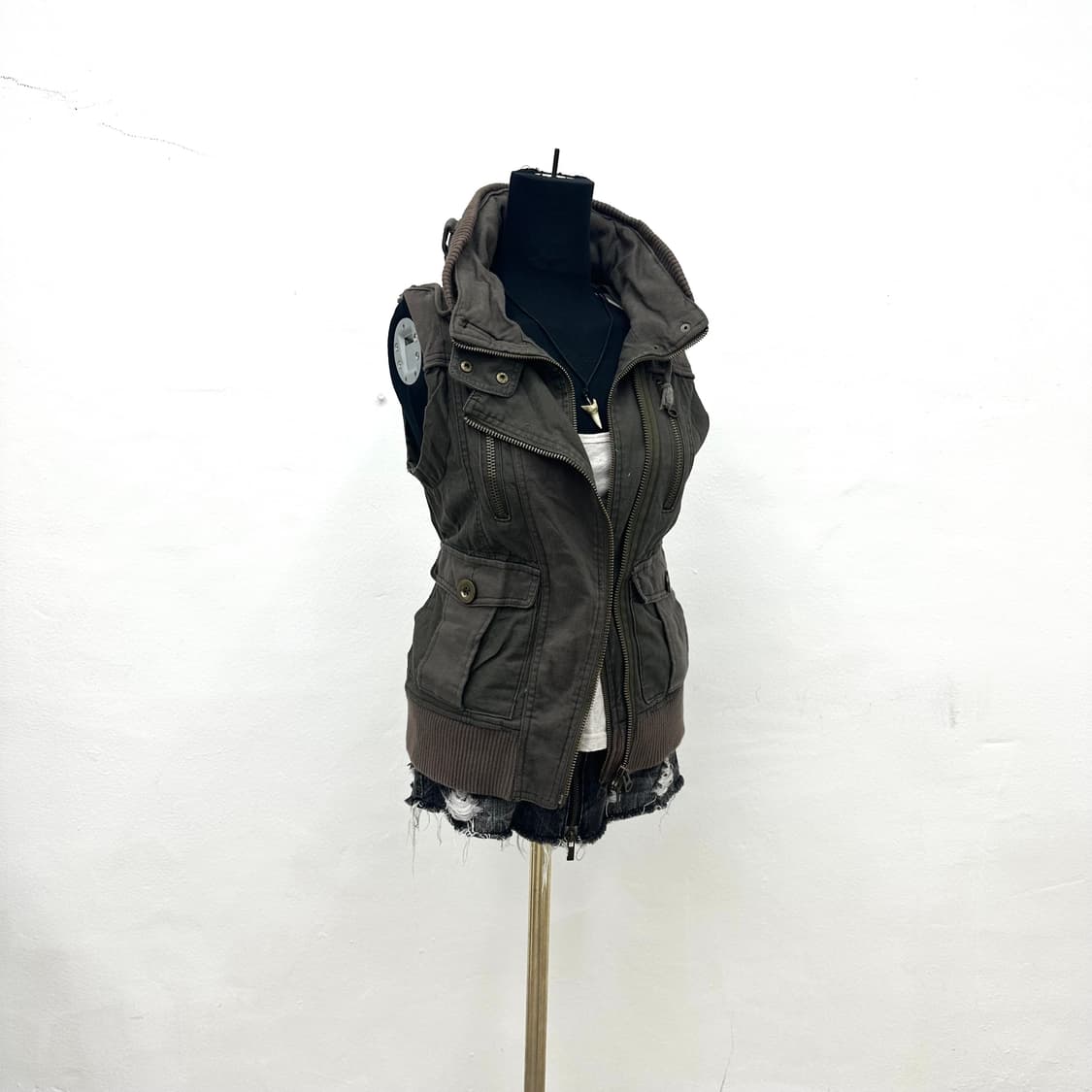 Bono khaki layerd zip vest“ 상품이미지2