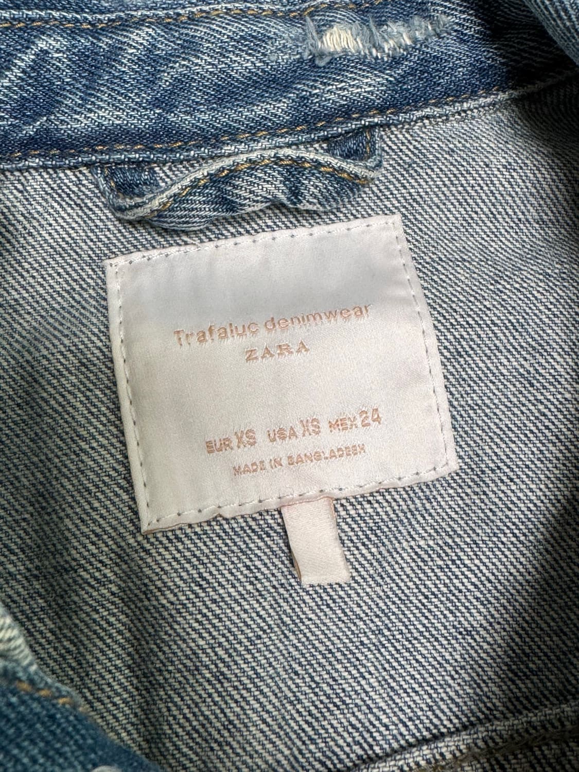 자라(zara) 청자켓 판매합니다. 상품이미지3