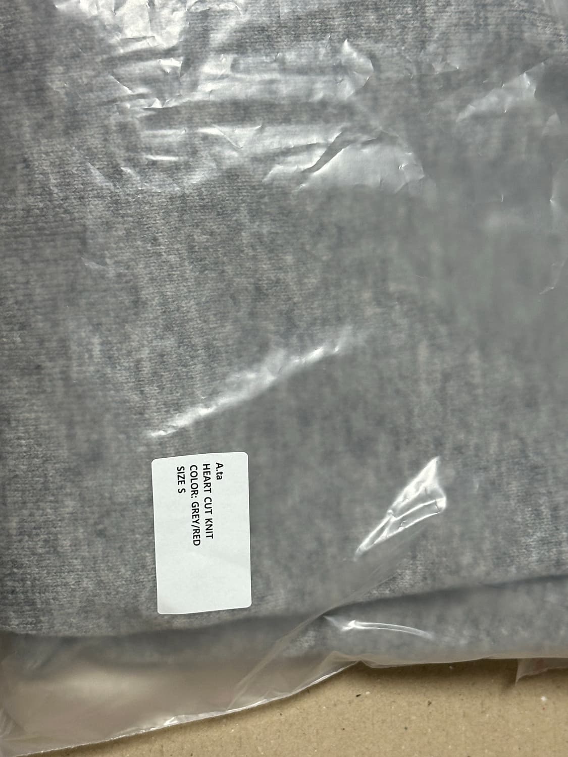 a.ta heart cut knit grey/red    size:s 상품이미지2