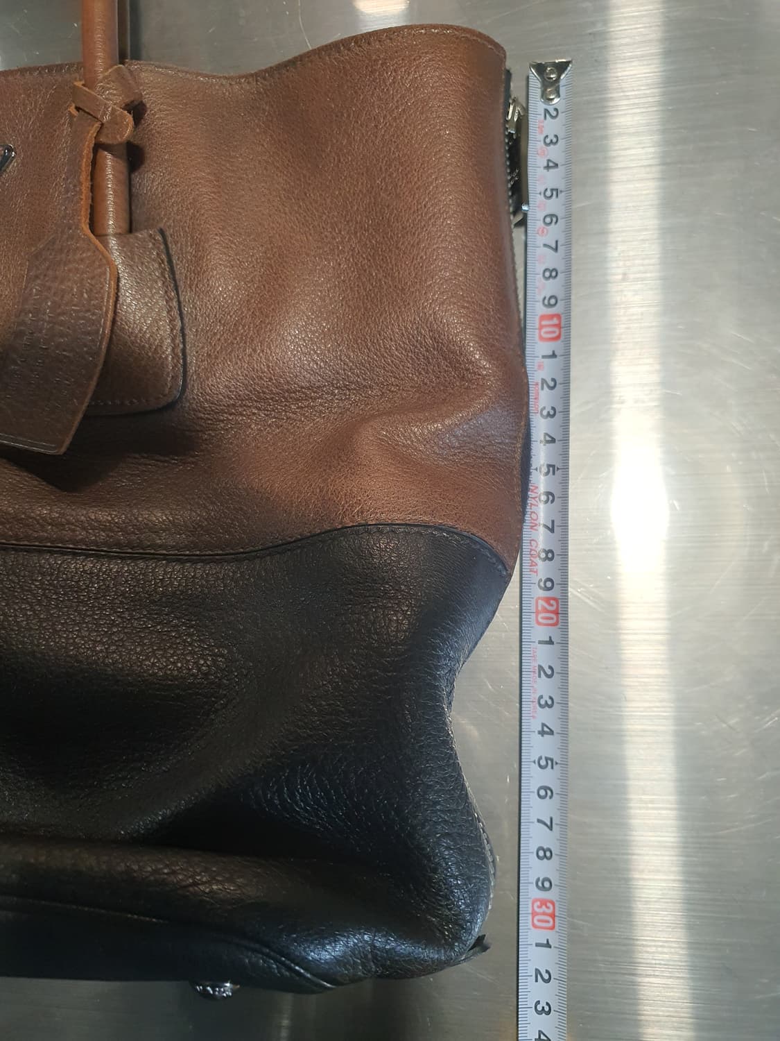 프라다 가죽 도트백 상품이미지6