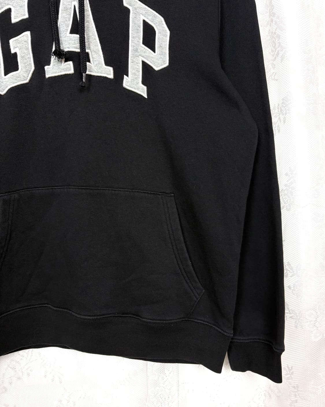 GAP Black Pullover Hoodie 상품이미지3