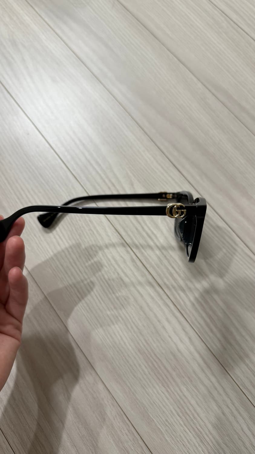 구찌 선글라스 GG1596SK 001 상품이미지2