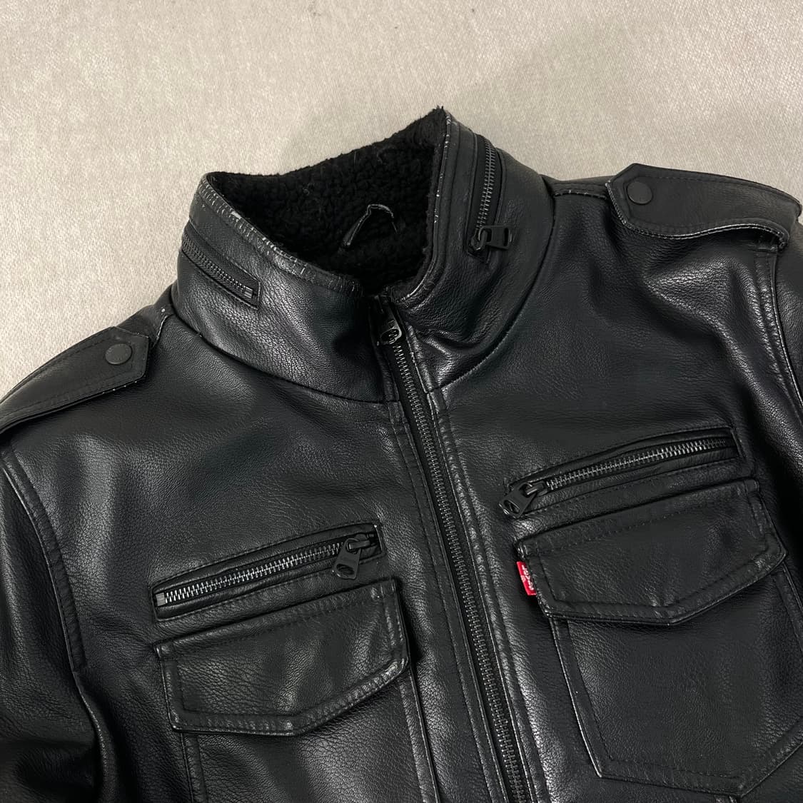 100 리바이스 셰르파 레더 봄버 자켓 상품이미지2