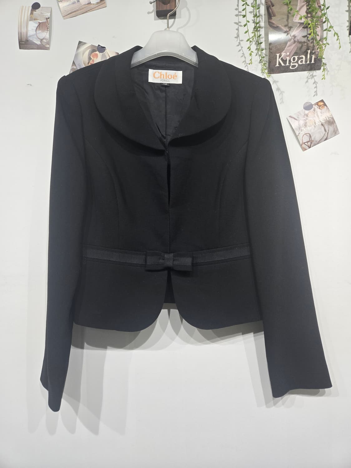 끌로에 블랙 숏 자켓 벨트 장식 상품이미지3