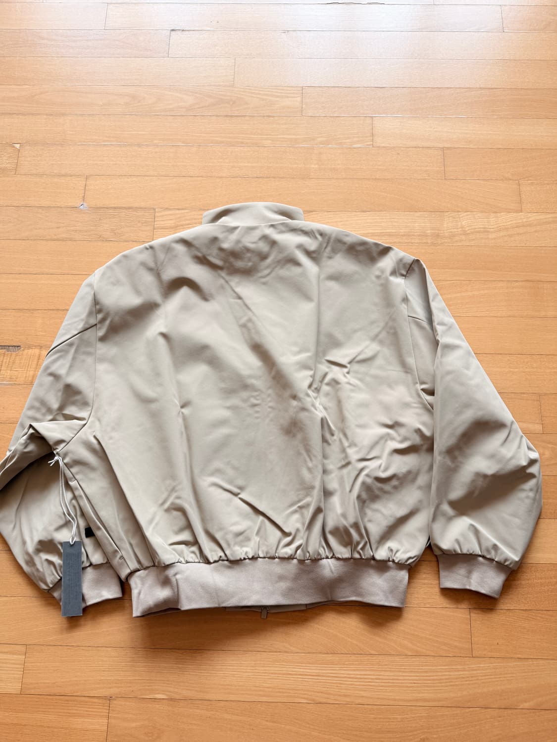 피어오브갓 에센셜 나일론 트렉 봄버 쟈켓 데저트 샌드 상품이미지8