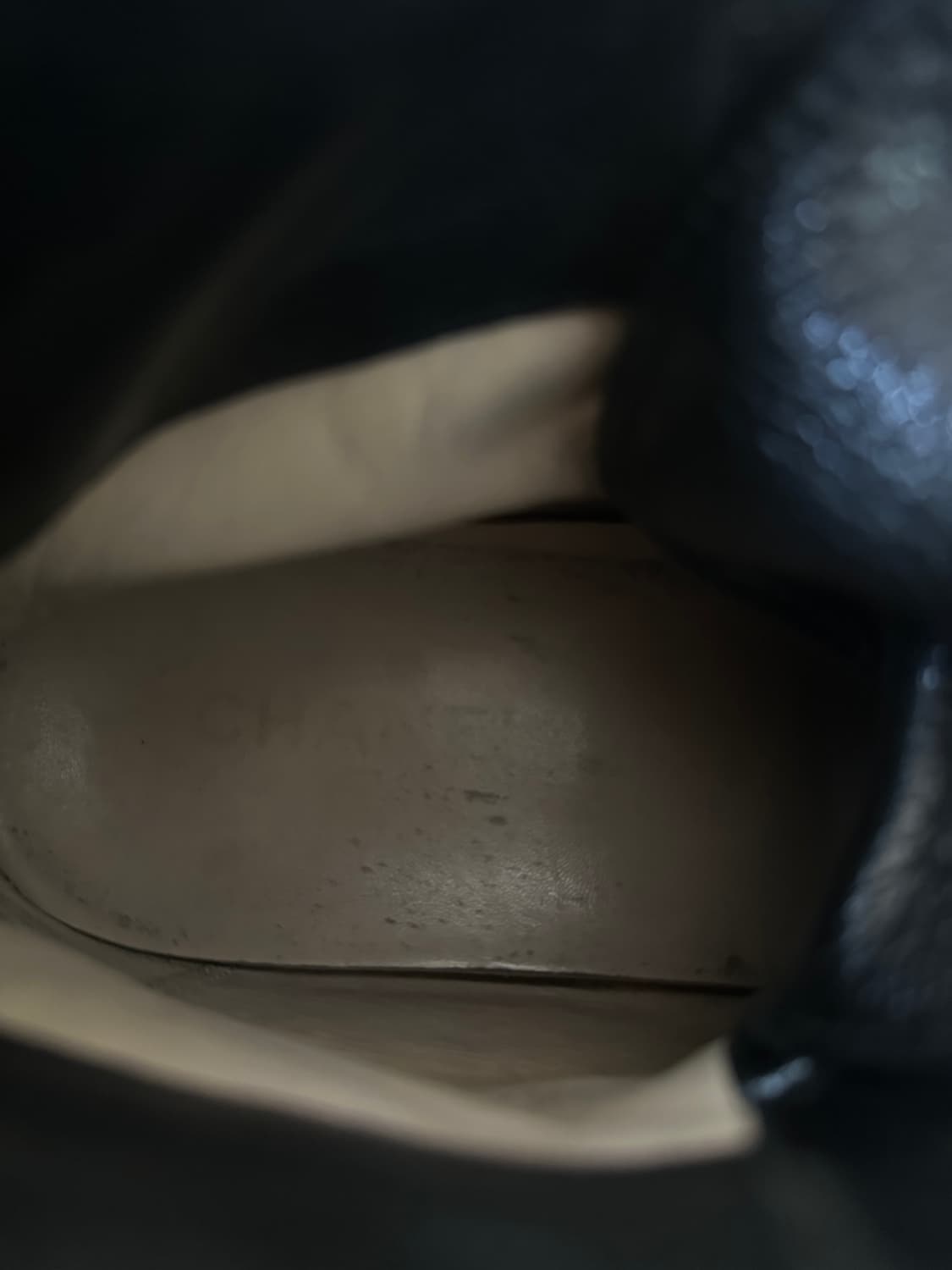 샤넬 2000s CC로고 퀼팅 레더 컴뱃부츠 상품이미지8