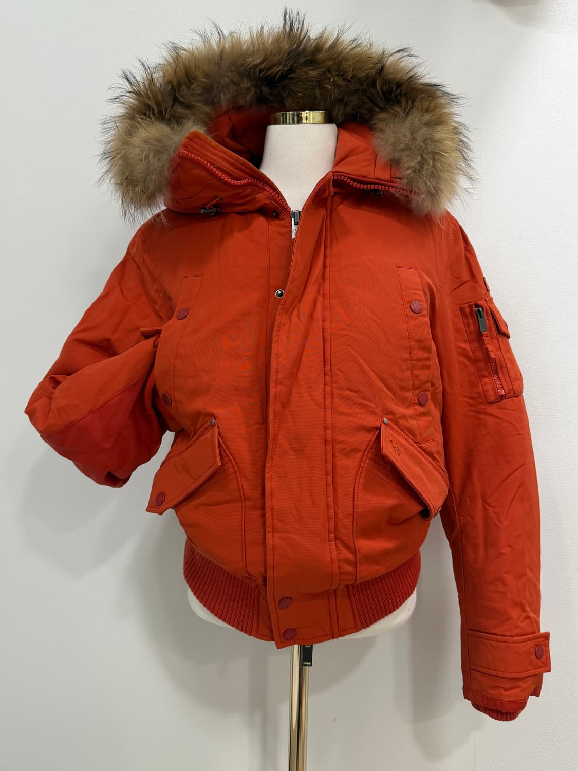 헤지스 MT. ADIRONDACK 라쿤퍼 숏 패딩 점퍼 상품이미지1