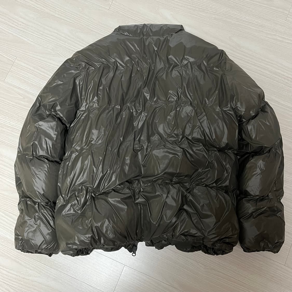 포스트아카이브팩션 (PAF) 5.1 다운 패딩 메탈릭 그린 M 사이즈 상품이미지2