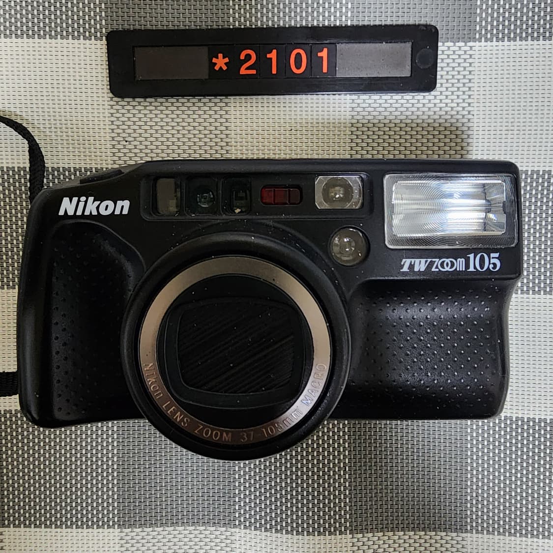 니콘 TW 줌 105 필름카메라 상품이미지1