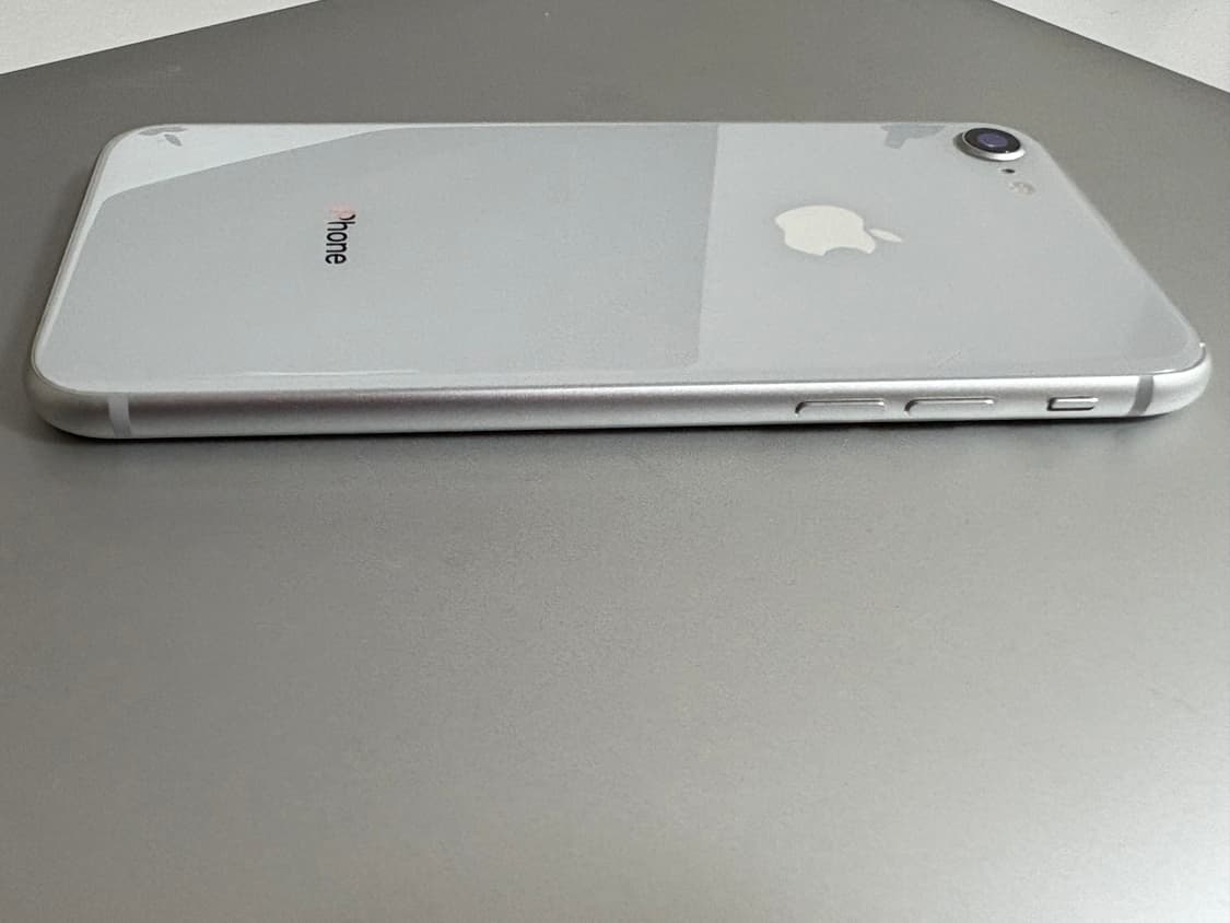 아이폰8 256 실버 상품이미지3