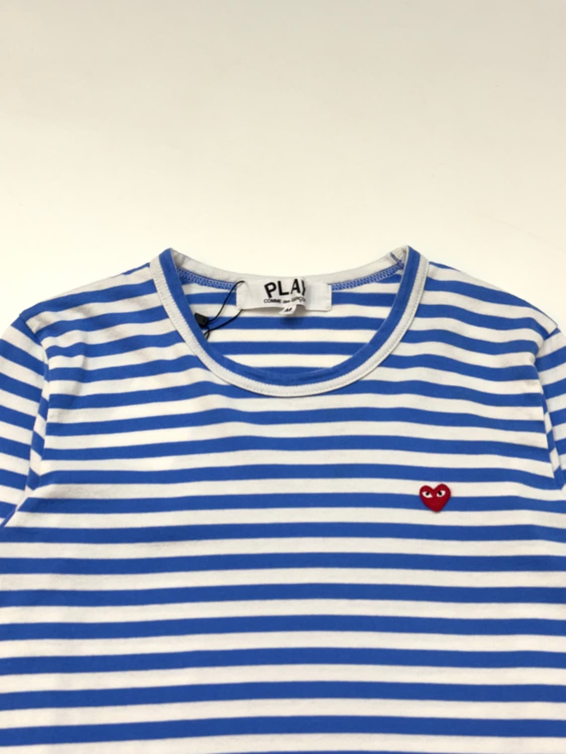 꼼데가르송 리틀레드하트로고 블루 화이트스트라이프 롱슬리브 상품이미지3