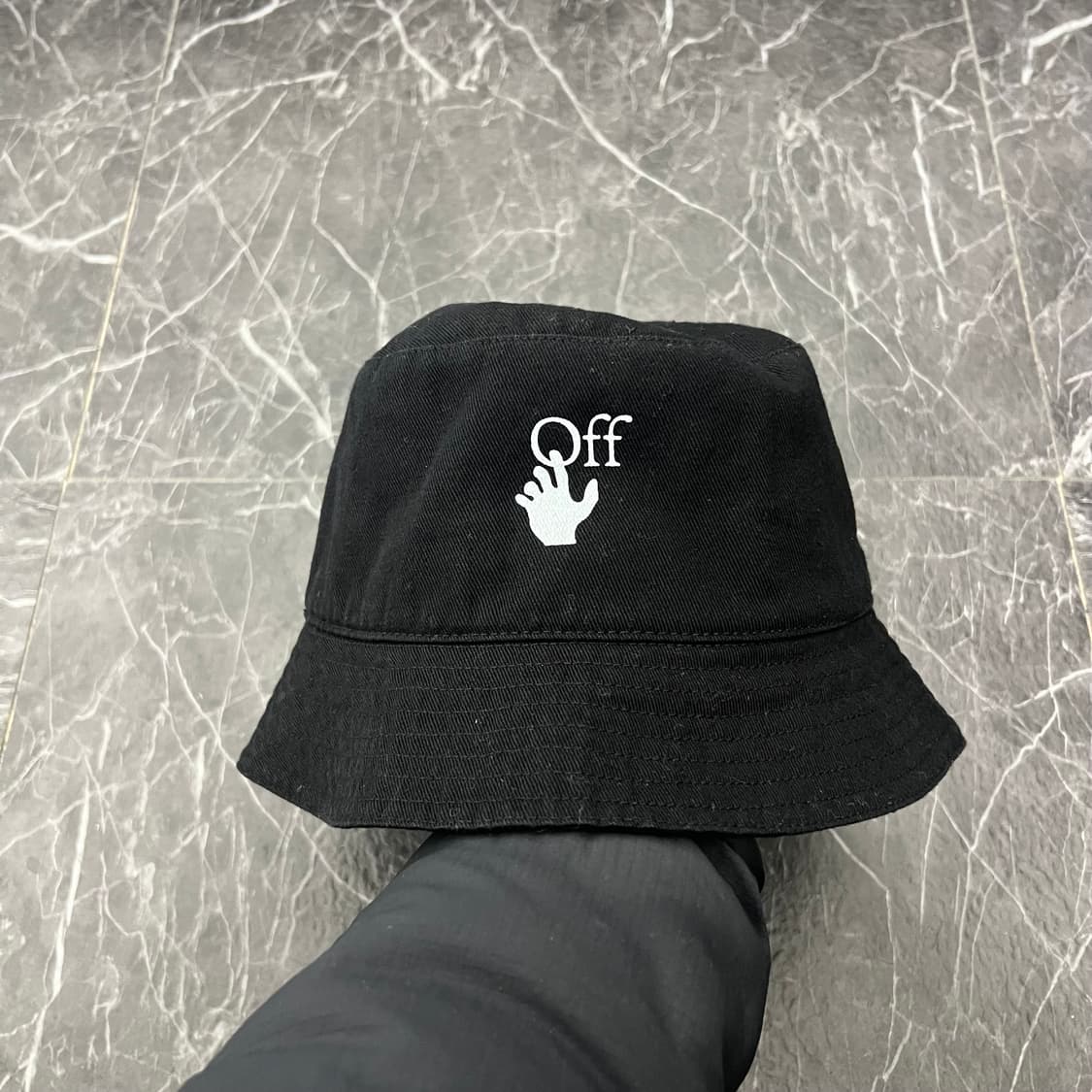 오프화이트 21ss 핸드 오프 버킷햇 블랙 상품이미지3