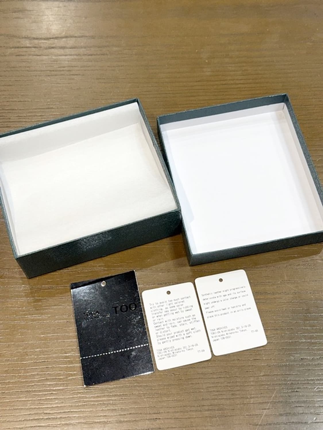 토가 TOGA TOO 지갑 판매합니다. 상품이미지2