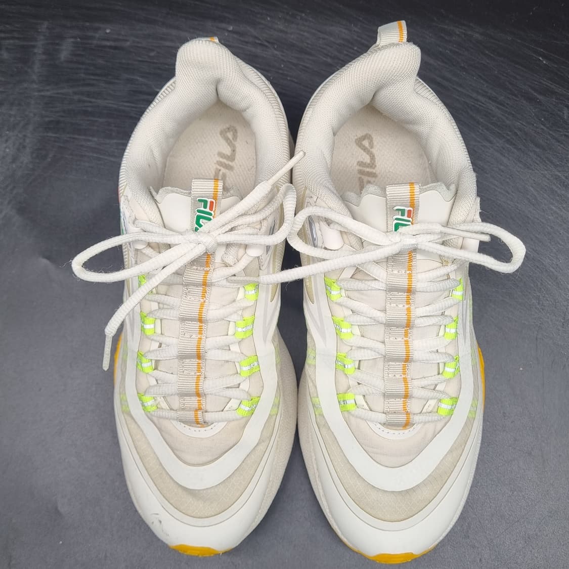 휠라 뉴런5 여성운동화240 상품이미지2