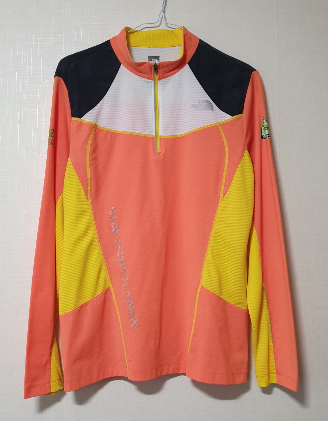 노스페이스 반집업 긴팔티 상품이미지1