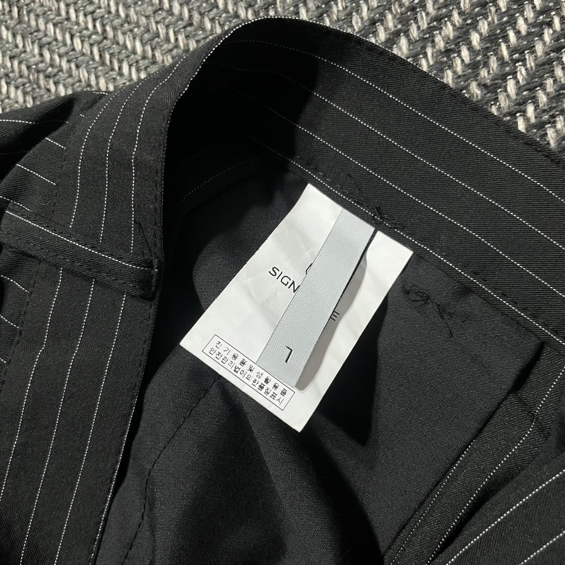 SIGNATURE 시그니처 멀티턱 와이드 스트라이프 슬랙스 상품이미지4