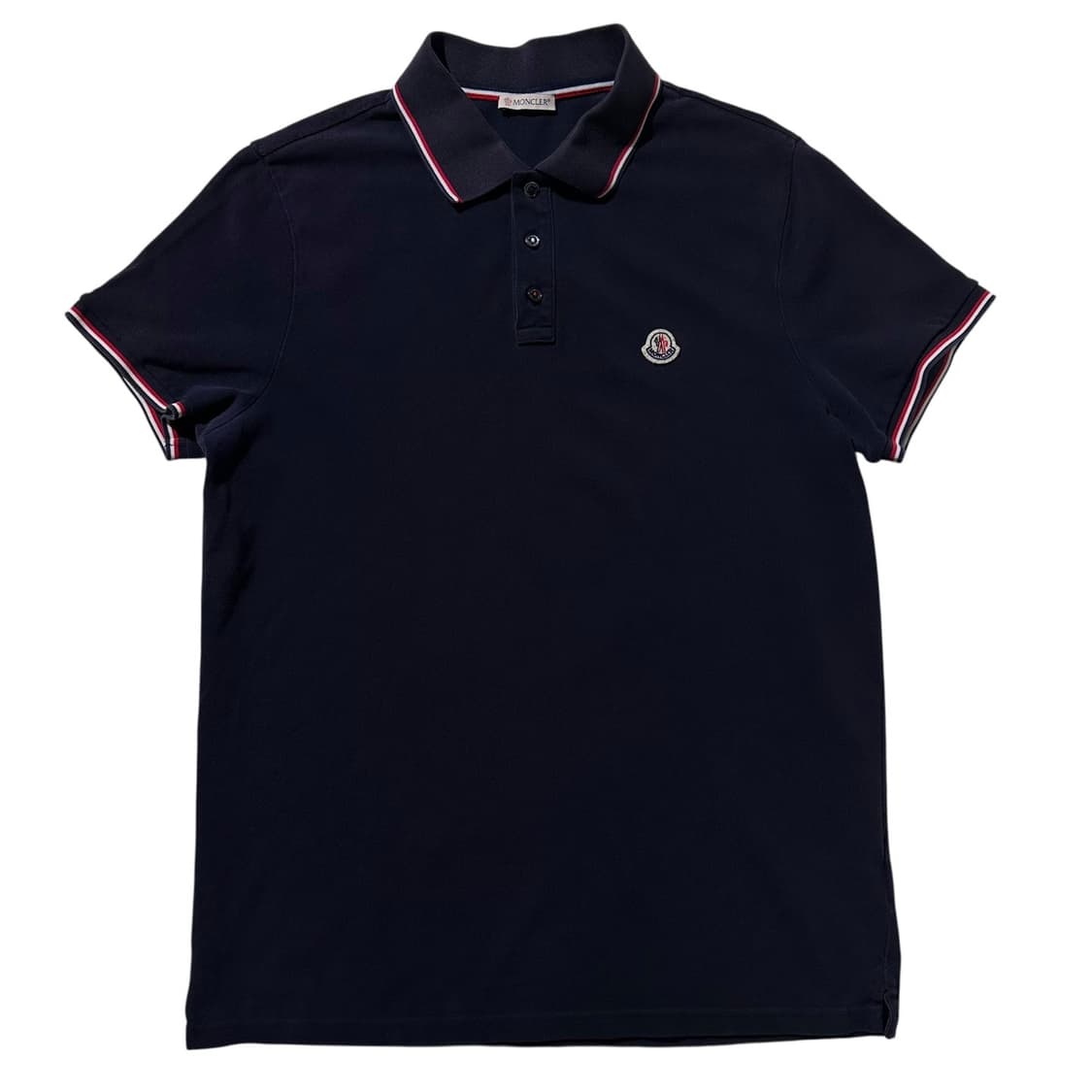 몽클레어 로고 와펜 피케 카라 반팔 티셔츠 네이비 상품이미지1