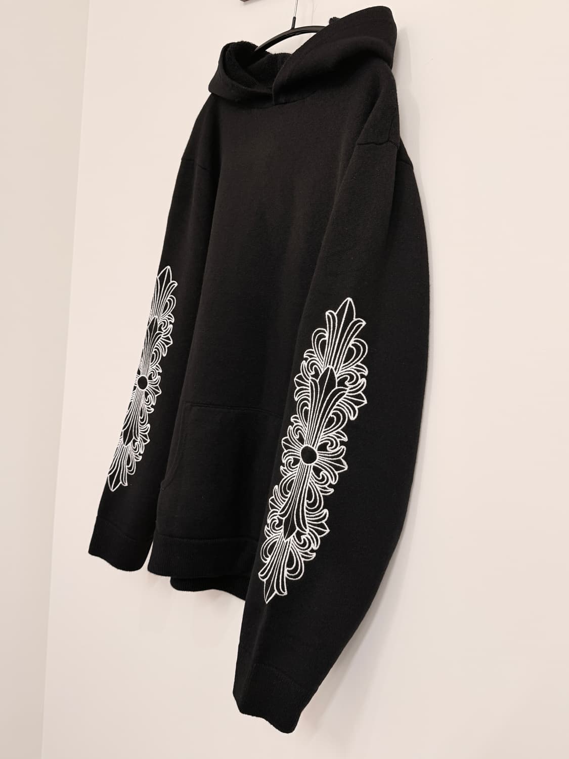 크롬하츠 캐시미어 플로랄 자수 후드 XL 상품이미지1