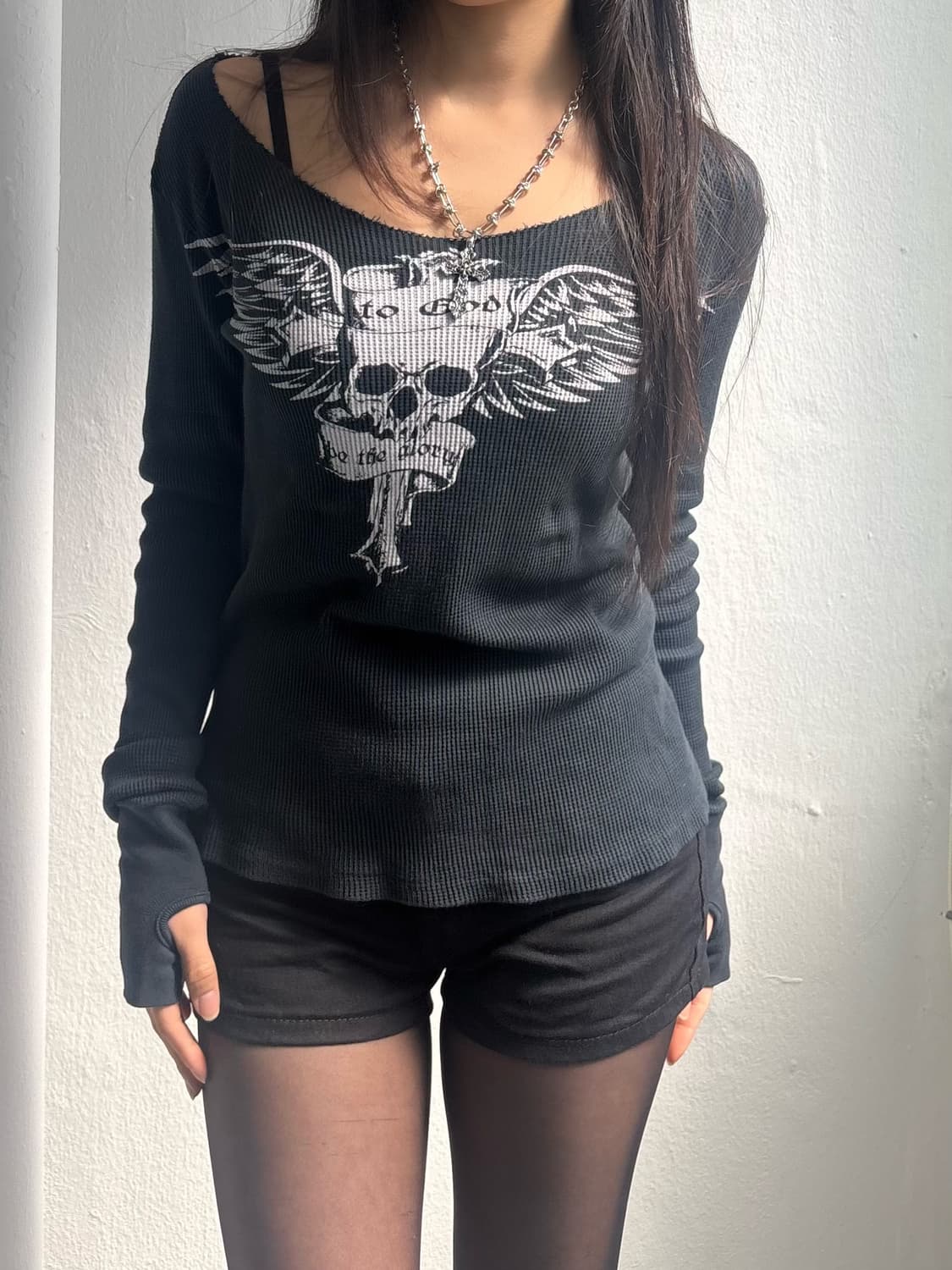 Vintage Black Skull Long Sleeve Top 상품이미지2