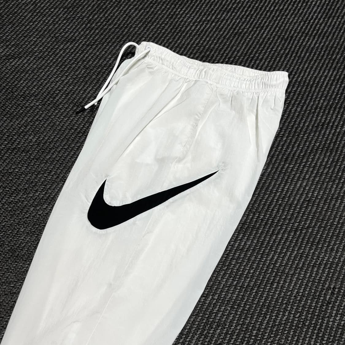 [S] Nike 나이키 우먼즈 스우시 우븐 조거팬츠 상품이미지3