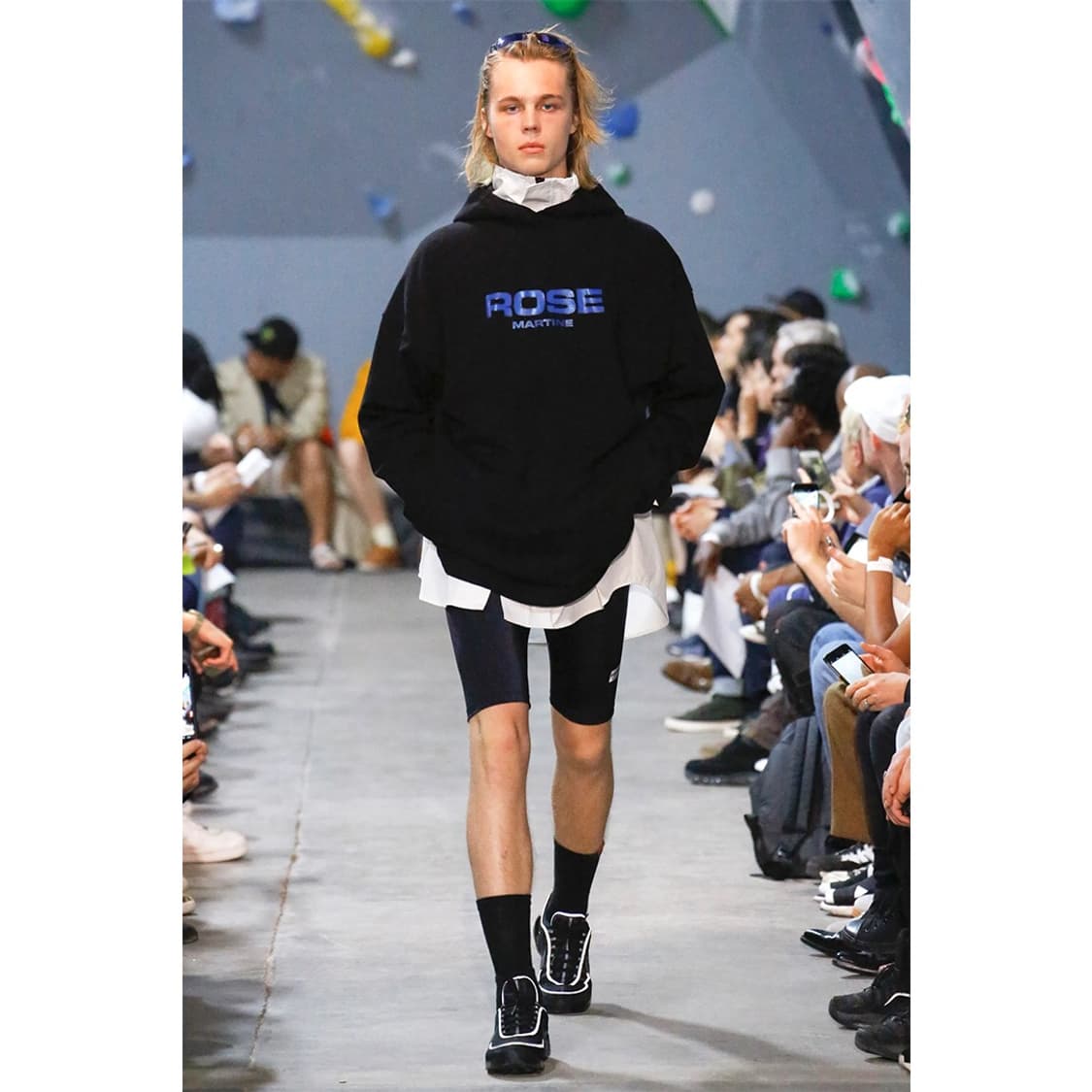 마틴로즈 18ss 보스 로고 비대칭 후디 상품이미지5