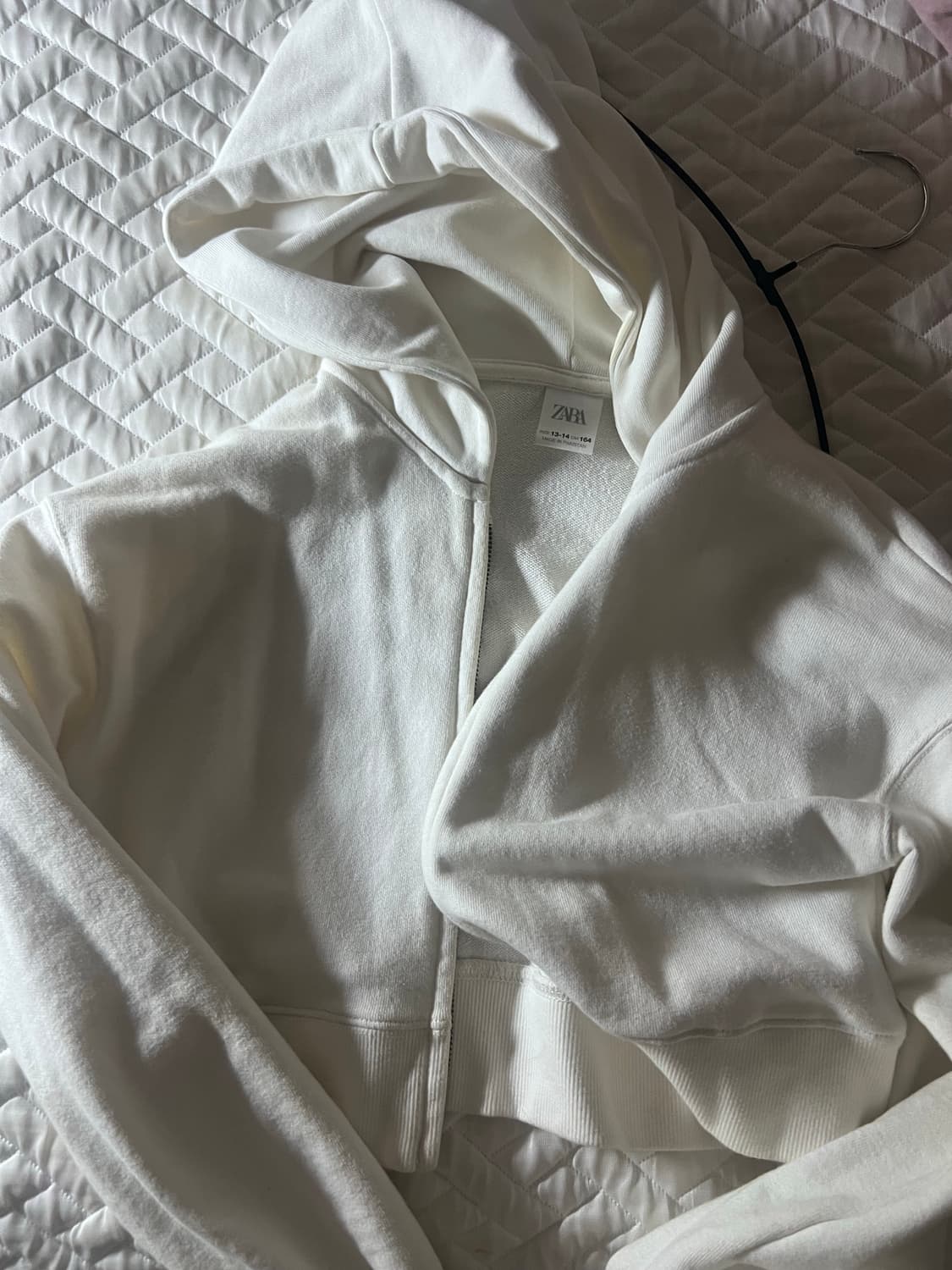 자라 크롭 흰색 후드집업 판매 상품이미지1